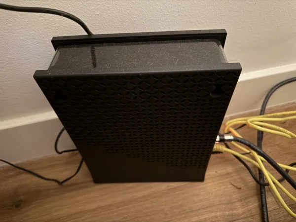 A photo of a Spectrum Wi-Fi router.